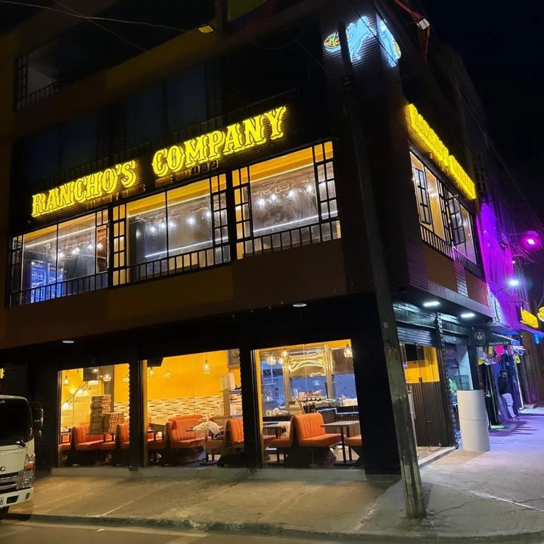 Fachada de Rancho's Company
